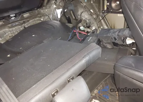 2013 Hyundai Veloster Turbo W/Black z USA, uszkodzony, nr VIN KMHTC6AE2DU118353